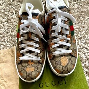 Gucci Lace up Sneakers